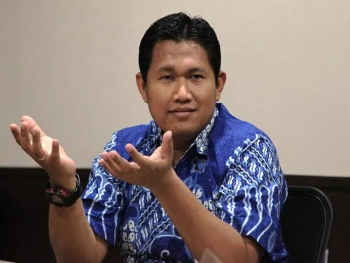 Hoaks Pesan WhatsApp Ancam Polisikan Unggahan Konten Medsos