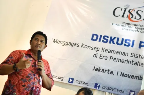 PRESIDEN JOKOWI Ditantang Benar-Benar Terapkan E-Government